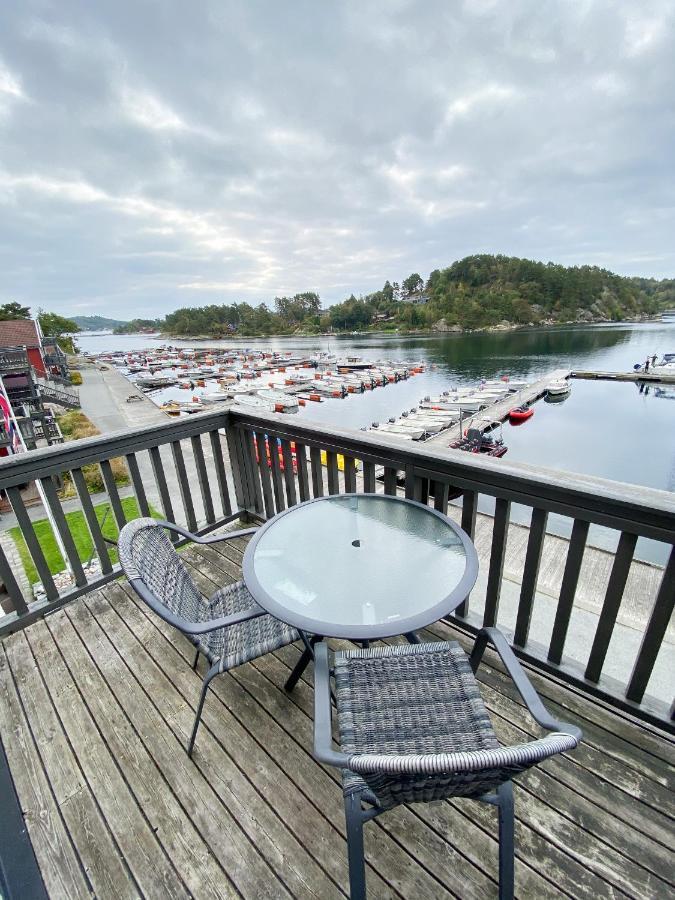 Tregde Ferie Hotel Mandal Exterior photo