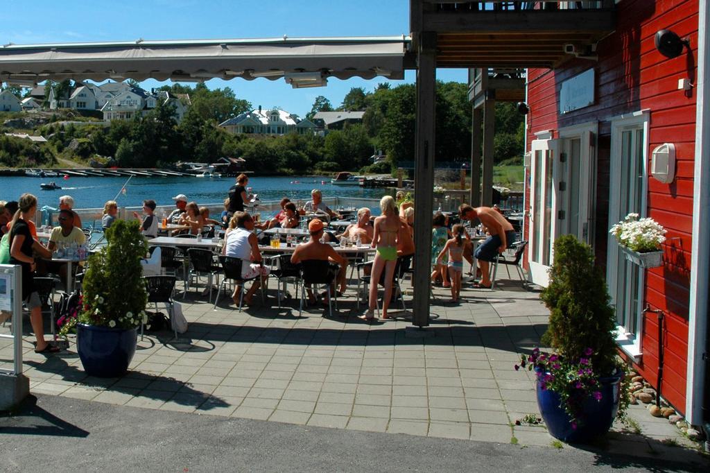 Tregde Ferie Hotel Mandal Exterior photo